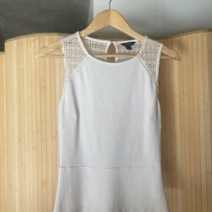White sleeveless shirt